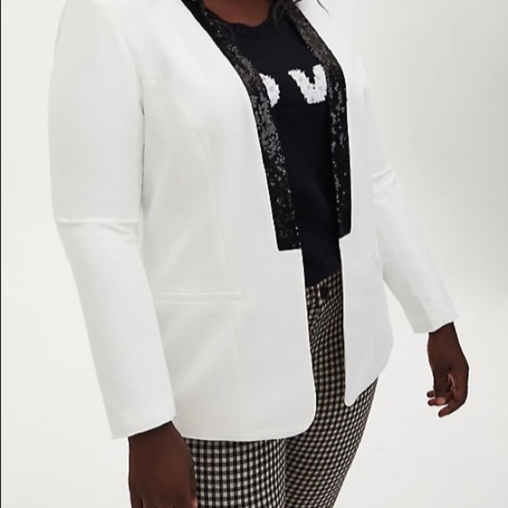 Sequins Accented White Tuxedo Blazer